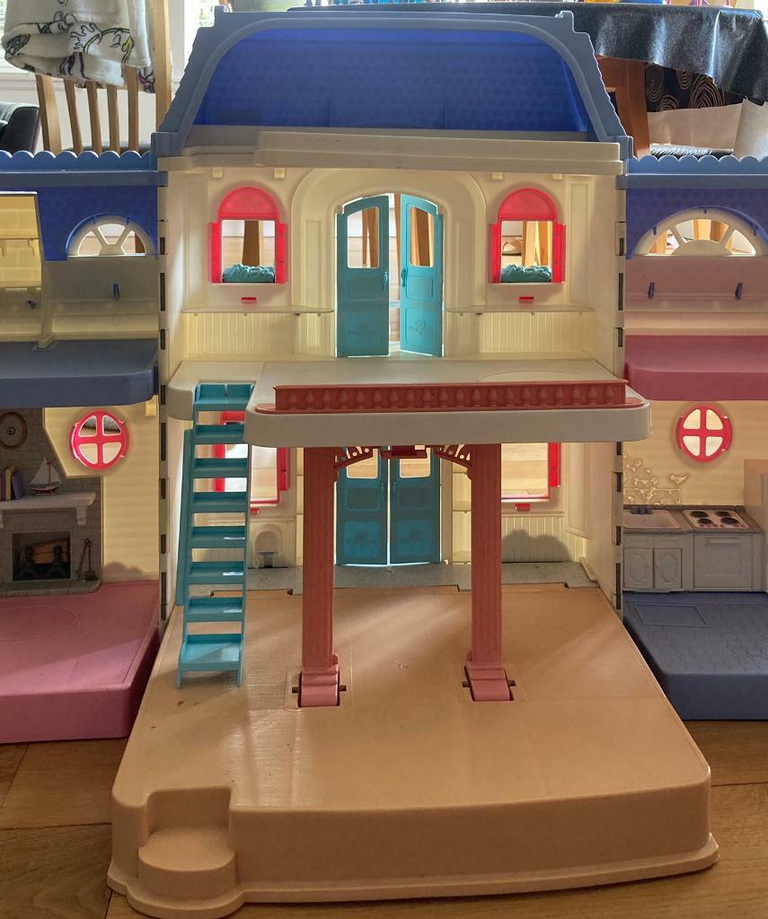 gumtree dolls house furniture